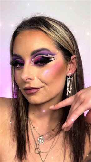 Cause TikTok havent seen this one yet #makeup #technicalmakeup #lovemakeup #creativemakeup #cutcrease