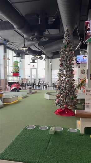 Christine Durrant on Instagram: "Take a break from the Hustle and Bustle of the holidays with a little Tipsy Golf! Warm, indoor, 9 hole regular mini golf and 9 hole table top version! Good place for a small Xmas get together! Make reservations online 😁⛳️ #christmasparty #holidaygettogether #familytime❤️ #minaturegolf #indoorgames"