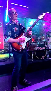 My guitar solo on Comfortably Numb at the Roxy on June 4th 2022. Could have been more volume on the guitar, but that was out of my control. | Master Guitar Academy