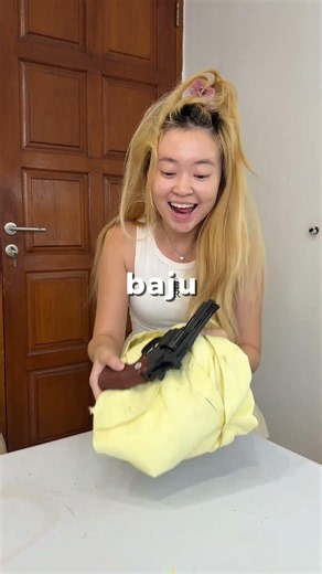 Kenapa merry ngumpetin bajunya ya?🤔🤔