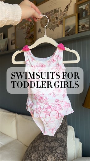 Lauren Elledge | Kids Finds by Lo on Instagram: "The cutest new swimsuits! Getting so excited for spring break! 🙌🙌🙌 Comment SHOP & I’ll send you the links! 🫶 Send this reel to a friend that needs to see! 👙 *Must be following to receive the link 🥰 https://liketk.it/56zw5 #toddlerswim #toddlergirlfashion #amazonswim toddler girl swimsuits , swimsuits for kids"