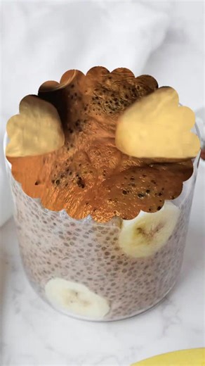 Exploring American Beauty Aesthetics