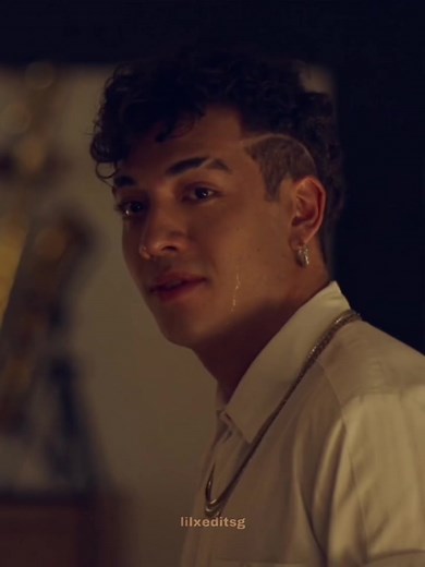 *aggressive guitar noise🎸#rebeldenetflix #lukane #lukacolucci #okane #netflix #fypシ #edit #jealousy #lukaneedit