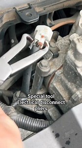 Special tool🔧 Electrical disconnect pliers 👨🏼‍🔧 #tools #besttools #mechanic #global #BMW | Ernis Nilawati