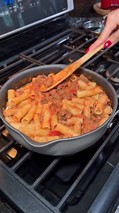 Meet Circulon's Infinity Pan with ScratchDefense™: A pan so versatile you’ll use it for every meal, every day. 🔥 Made with ScratchDefense™ extreme nonstick that’s metal-utensil safe 💪130x longer lasting than traditional nonstick 🍝 70% deeper and 50% more capacity than a frying pan for family-sized meals, deep frying, or boiling pasta 👏 Oven safe to 500°F, and ready for any stovetop (yes, induction too) | Circulon