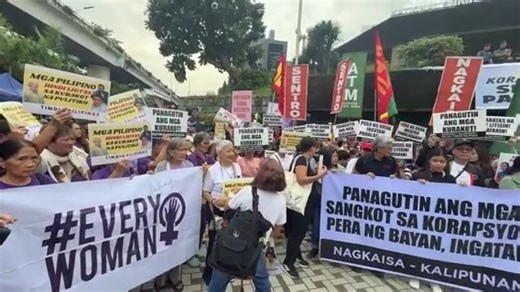 Some pro-democracy groups stage a rally outside the EDSA Shrine in Quezon City on Thursday, September 11, 2025 to denounce alleged large-scale corruption in flood control projects and demand accountability from government officials. The rally was joined by members of Members of Tindig Pilipinas, NAGKAISA! Labor Coalition, Kalipunan ng Kilusang Masa, Simbahan at Komunidad Laban sa Katiwalian (SIKLAB). | via Maria Tan, ABS-CBN News | ABS-CBN News