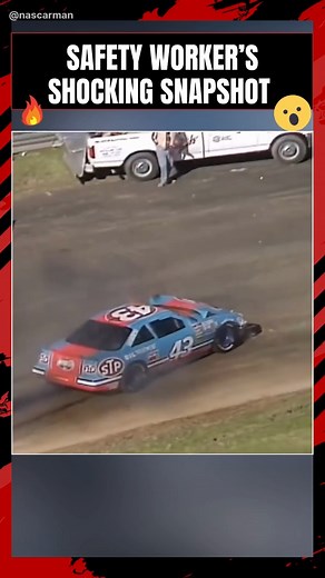 Richard Petty's final race crash: a fire blazing, but a safety worker snaps a photo instead! 🔥📸🤣 #nascar #nascarthrowback #nascarracing #motorsports #nascarhistory #richardpetty | Vintage NASCAR Vault