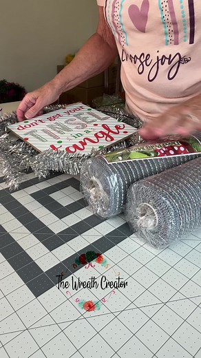 33K views · 260 reactions | Getting into the festive spirit with a Christmas in July wreath!  Embracing the holiday magic early this year to spread joy and cheer all around! #christmasinjuly #holidaywreath | The Wreath Creator | Facebook