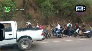 NOS REPORTAN: Hoy la cola de carros y motos en la bomba de gasolina de Urimaco llega hasta la intersección del anillo vial de cerro pico | Actualidad Zuliana Noticias