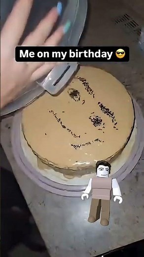 Roblox Birthday Cake Went TOO FAR 😂🎂