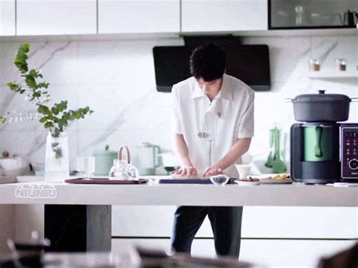 今天去‘85’家做客，主人亲自下厨招待！嘿嘿～