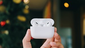 How to Try iOS 26's AirPods Beta Features Right Now