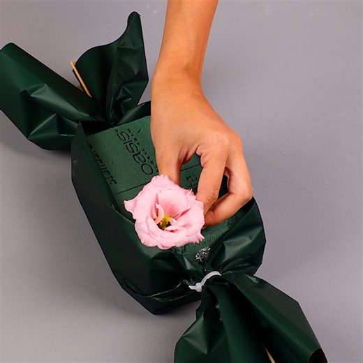 Aesthetically pleasing flower arrangement idea💐✨ | Wildly Creative