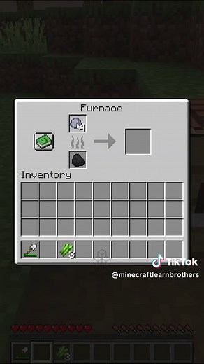 Learn how to craft a Field Masoned Banner Pattern in Minecraft. You use it to apply a brick-style pattern to banners. You will need (check out our videos if you haven’t crafted them yet): - a furnace (Remember: you can use any log as fuel — not only coal) You will learn: - How to smelt clay balls into bricks - How to craft bricks - How to craft paper - How to craft a field masoned banner pattern Like, love, follow and subscribe for more quick Minecraft tips and beginner guides. #minecraft #minec