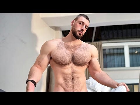 "Strong, Stylish, and Inspiring: The Fitness Journey of a Top Attractive Champion"