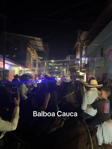 Videos de RQL🇨🇴🐴 (@roqui3012) con “sonido original - RQL🇨🇴🐴”