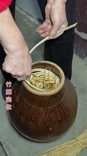 Preserve Your Fresh Pickles - Easy Jar Storage HomemadePickles RuralLiving