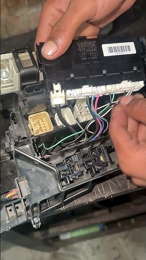 Toyota corolla efi relay box #automobile #mechanic #carac #mechaniclife