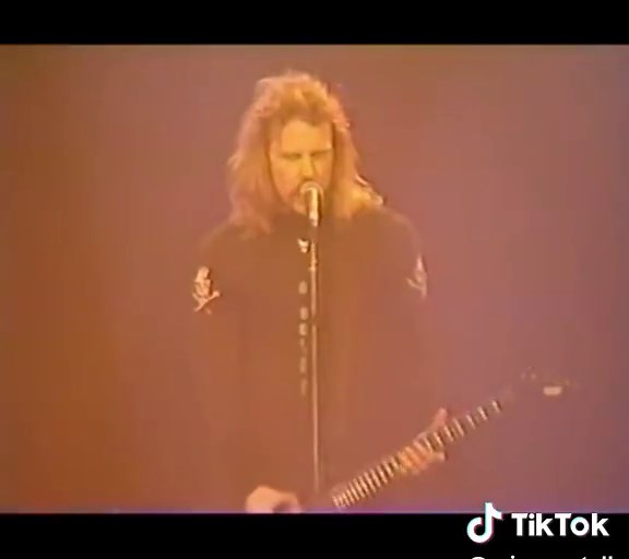 Metallica Creeping Death Live Performance 1992