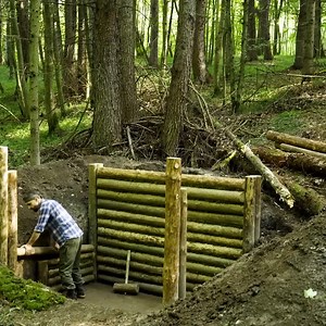 Building a Natural Bushcraft Shelter in the Wild: A Comprehensive Guide to Landscaping and Bushcraft Techniques | Bushcraft Survival Man