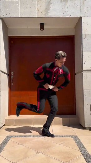 Disfruta el baile de La Chona con Los Tucanes de Tijuana