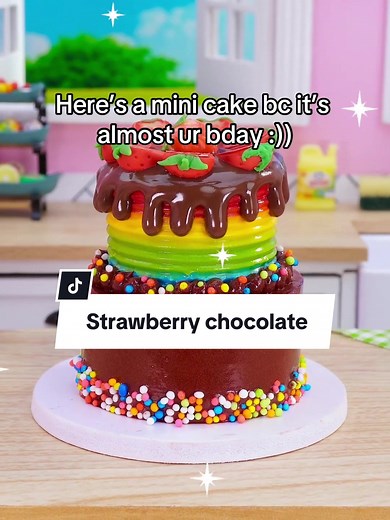 Miniature Cake Decorating Ideas for Birthday Celebrations