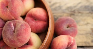 The Most Effective Way To Ripen Peaches