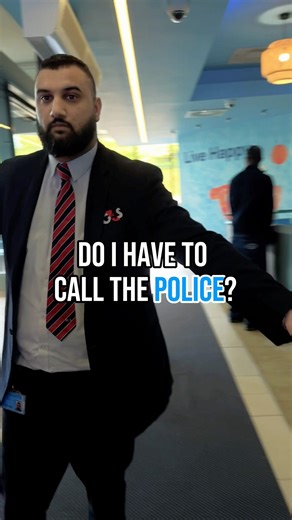 Clowns disrupted TUI HQ 🤡PETA supporters called on TUI to stop clowning around & drop marine parks.