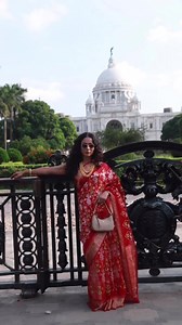 A relic of the British Raj in India, the Victoria Memorial is located in the heart of Kolkata, in West Bengal. This white-marbled opulent structure was built in memory of Queen Victoria to celebrate her 25 years of rule over India and is almost a replica of the Victoria Memorial in London. Victoria Memorial is an iconic structure that is synonymous with the city of joy! one. This stunning creation is the brainchild of Lord Curzon and was created to commemorate the twenty-fifth-year reign of the 