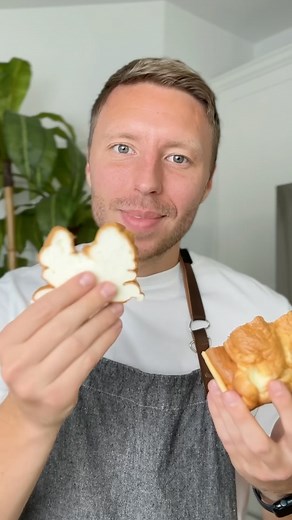 iRick Wiggins on Instagram: "Say “YUM” if you would eat this 2-Ingredient FLUFFY Protein Bread 🤤🍞 How to make it: Mix 1 cup egg white powder and 1 cup water until stiff peaks form. Fold in 1 cup of blended whole cottage cheese. Add it to a greased, parchment lined loaf pan and bake @ 350F for 30 minutes. Take it out, let cool & enjoy! 🙌 This super easy recipe is from @lilsipper and it actually turns out really good 😋👌"