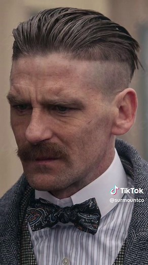 Undercut hairstyle for men #haircut #hairstyle #haircutmen #undercut