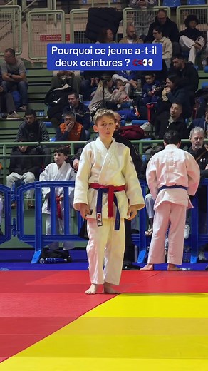 Pourquoi les judokas portent deux ceintures ?