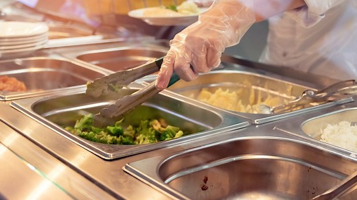 New school year brings end to free lunches for most families