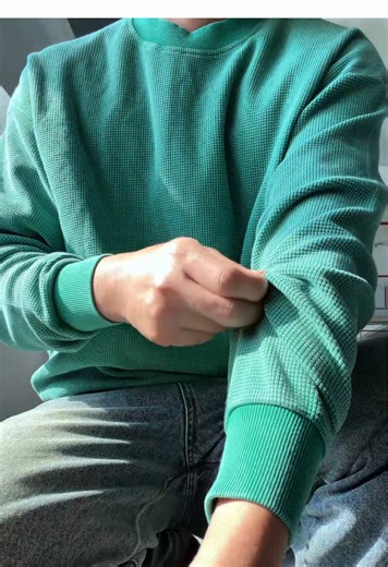 Tuff outfits 🔥 #mensfashion #crewneck #sweatshirt #wardrobeessential #streetwear
