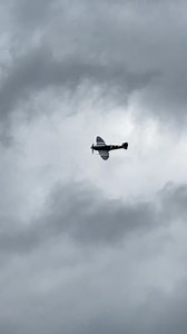 Love a random Spitfire flyover @bbmfclub #bbmf #spitfire #uffington #uffingtonscarecrowfestival #flypast | Turn 'n' Burn