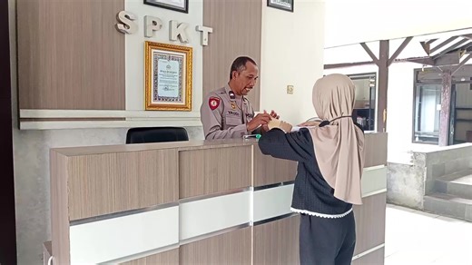 Pelayanan Publik polsek Ampelgading