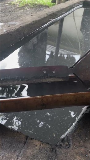How to gilde a knife #satisfying #medievalblacksmith #fishing