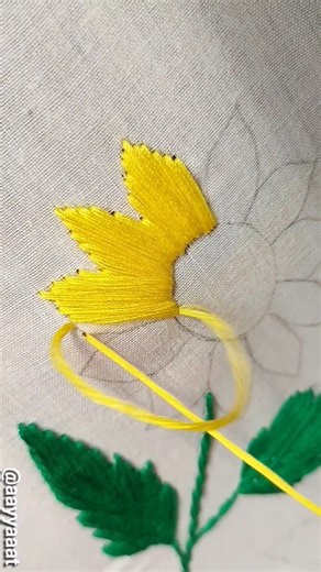 sunflower embroidery #embroidery #handembroidery #stitch #shorts #trending