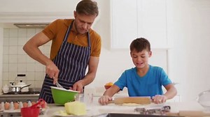 Food Network Magazine TV Spot, 'The Big, Fun Kids Baking Book'