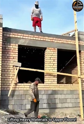 Standard Mechanical Lifting Systems for Moving Construction Materials to Upper Floors 🏗️