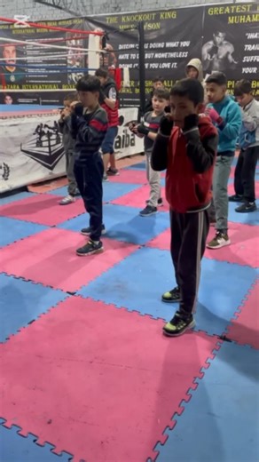 The foundation for greatness starts here. 🏆 ​Our U14 Boxing Class focuses on mastering the art from scratch: ✅ Basic Punching & Form ✅ Footwork & Agility ✅ Functional Strength ​Under the expert guidance of Coach Muhib Ali & Coach Fida Hussain. 🤝 ​📍 Balochistan Boxing Academy, Quetta 🕒 5:30 PM – 7:00 PM NOORBANTv Hazara Town Boxing Klub Hazara Town Muhammad Asif Hussaini Mohammad Atahi Tahir Ali Tahir Hussain Ali Raza Zafer Changazi Kumail Alyy Fida Hussain Chorbati . . #viral #fitnessmotivat