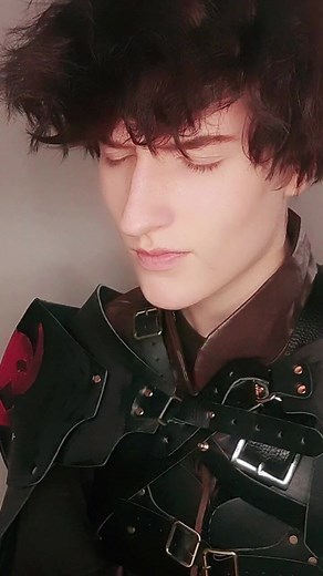 #POV: Without time to grieve for his dad, Hiccup is rushed into the responsibilities of being chief, and he snaps #howtotrainyourdragon #httyd #hiccup