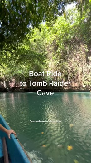 Exploring the Stunning Beauty of Green Canyon Pangandaran