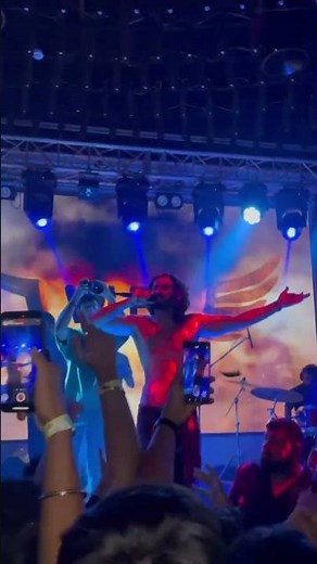 Vilen Live Concert 🔥 | Crowd Goes Wild at Vilen’s Performance | #VilenLive #ConcertVibes #shorts