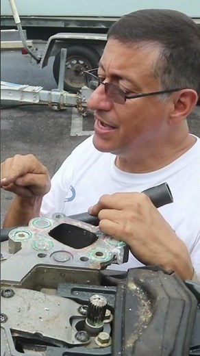 Poppet Valve Analysis #marineengineering #outboards #boat