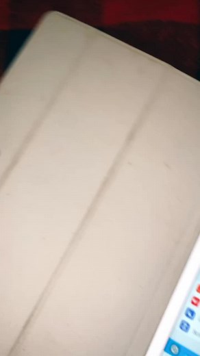 Downloading iOS 14, likes for the results 😊