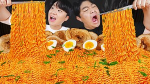 1.4M views · 50K reactions | Youtube➡GONGSAM TABLE 이공삼 . ramen, noodles, meat, Char Siu, chicken, crondog, rice, kimchi MUKBANG!! 열라면, 직접만든 차슈, 양념치킨, 치즈핫도그, 김치 먹방!! . #asmr #mukbang #mukbangkorean #food #koreanfood #eatingshow #eating #asmreatingsounds #asmreating #eatingasmr #asmrsound #mukbangshow #cookingasmr #cooking #ramen #noodles #meat #chicken #crondog #kimchi | GONGSAM TABLE 이공삼 | Facebook