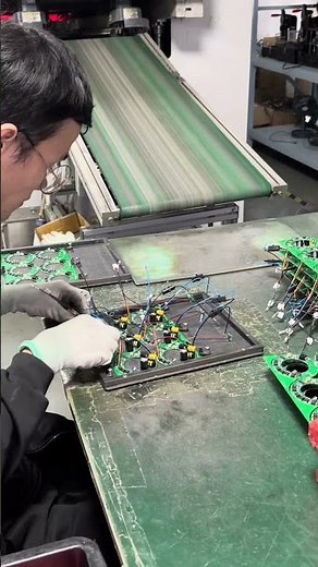 “SMT Automation Meets Manual PCB Assembly 🏭⚙️”