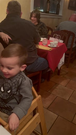 4 Seasons Restaurant on Reels