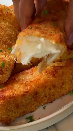 Air fried Fish Sticks with sriracha mayo! Full recipe - https://ministryofcurry.com/air-fryer-fish-sticks/ #ministryofcurry #easyrecipe #Airfryer #dinnertime #kidfriendly | Ministry of Curry